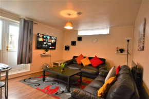 Spacious 2Bedroom condo with Patio by Excel Centre